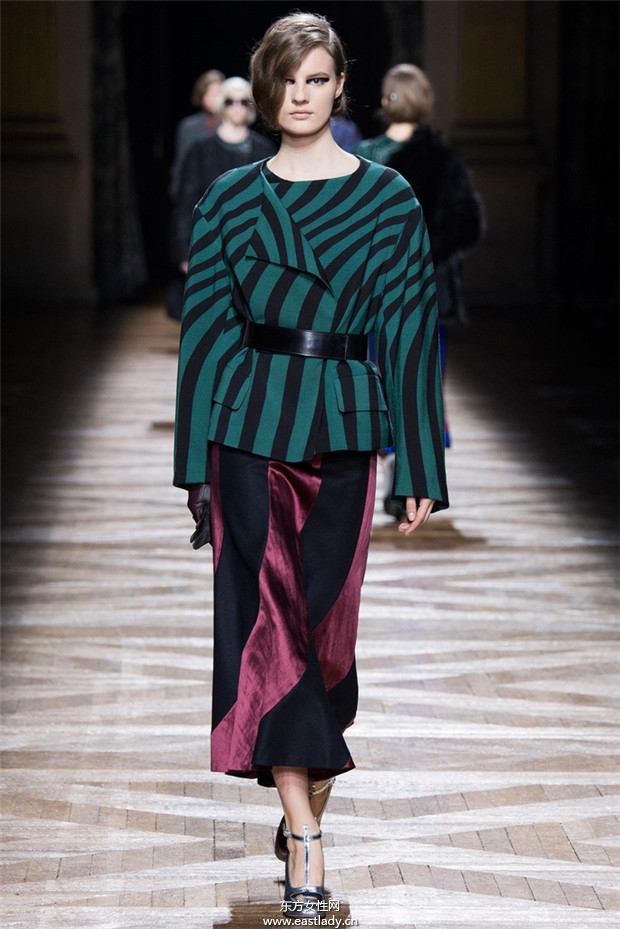 Dries Van Noten巴黎時(shí)裝周2014秋冬新品發(fā)布