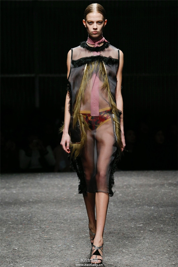 Prada米蘭時(shí)裝周2014秋冬新品發(fā)布