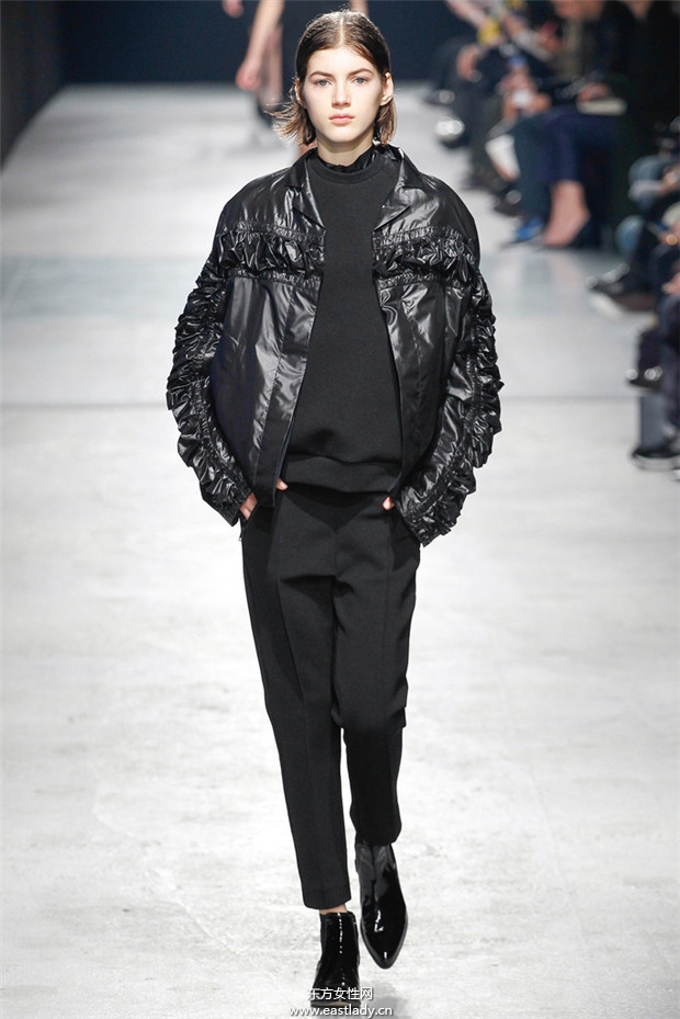 Christopher Kane倫敦時(shí)裝周2014秋冬新品發(fā)布