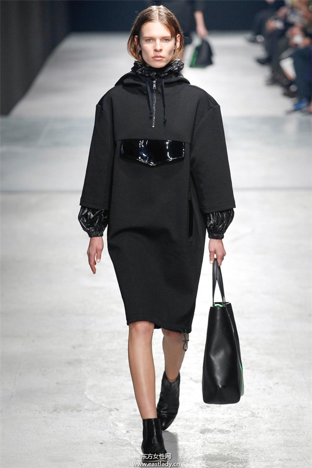 Christopher Kane倫敦時(shí)裝周2014秋冬新品發(fā)布