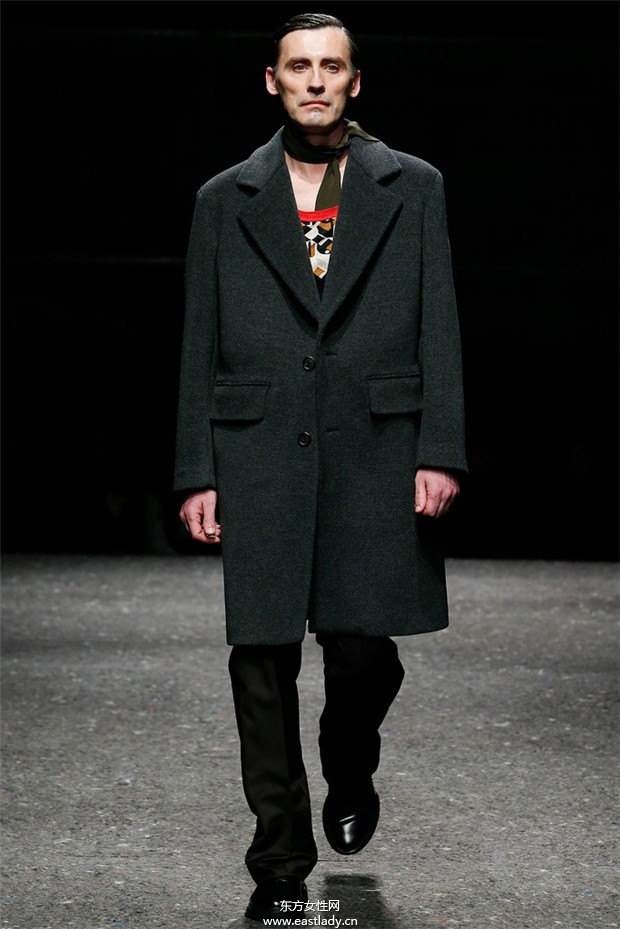 Prada米蘭時(shí)裝周2014秋冬新品發(fā)布