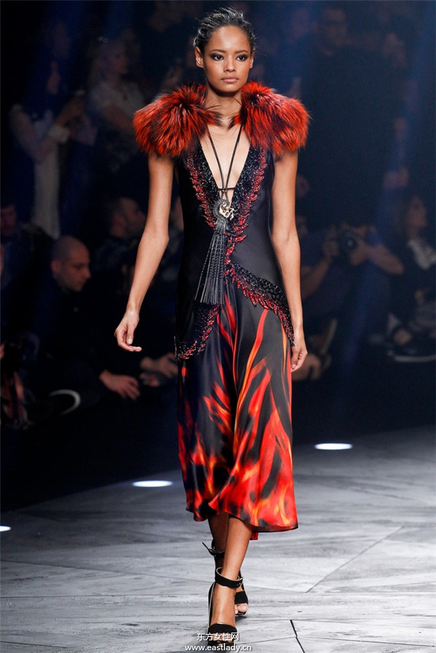 Roberto Cavalli米蘭時裝周2014秋冬新品發(fā)布