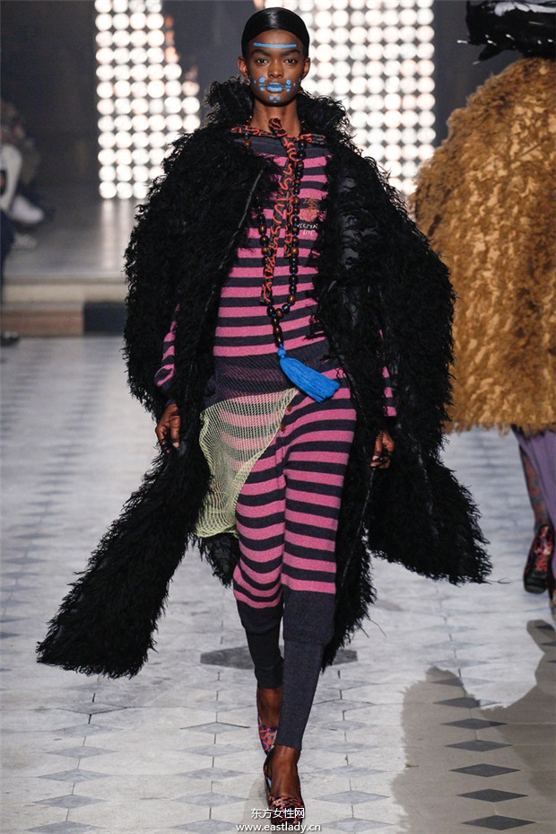 Vivienne Westwood巴黎時裝周2014秋冬新品發(fā)布