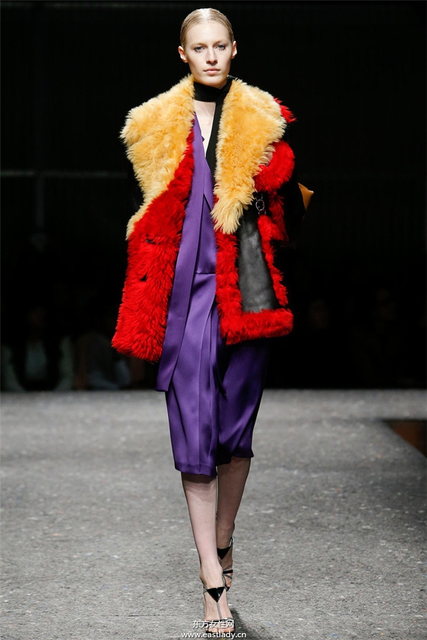 Prada米蘭時(shí)裝周2014秋冬新品發(fā)布