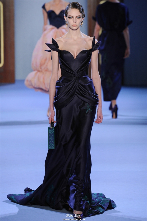 Ulyana Sergeenko 2014春夏巴黎高級(jí)定制系列時(shí)裝秀