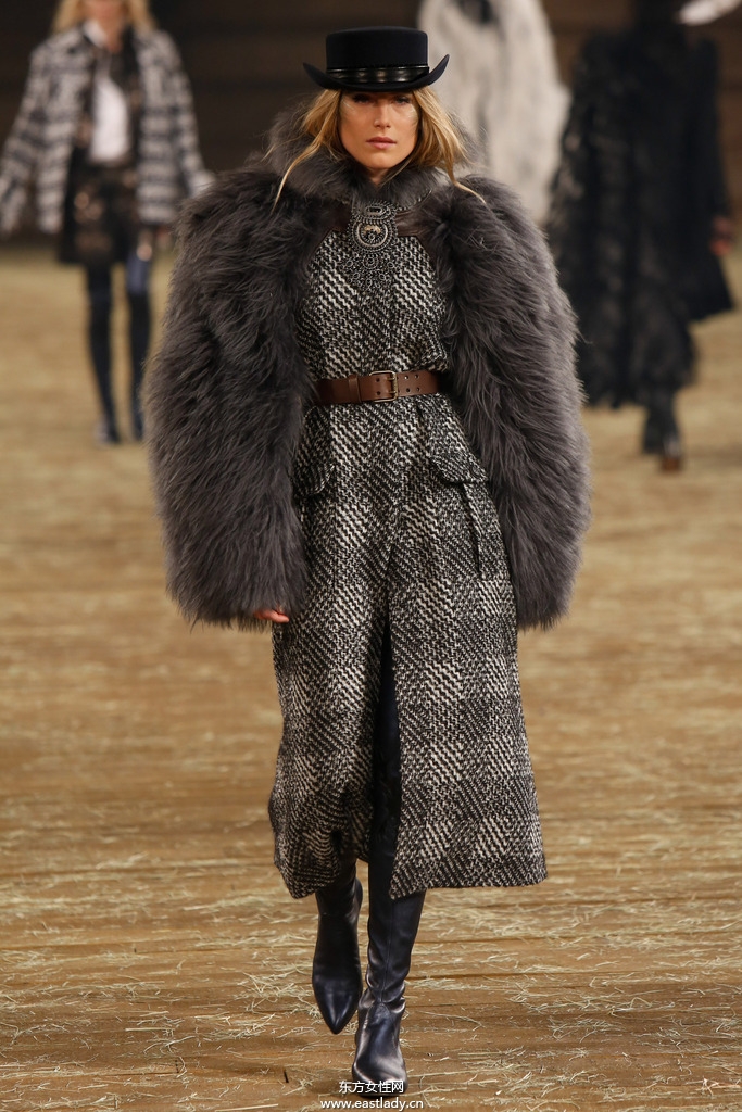 Chanel(香奈兒)2014早秋女裝流行服飾時尚大片