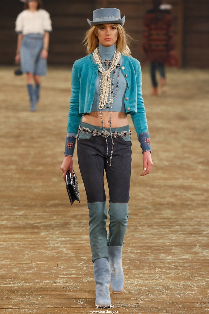 Chanel(香奈兒)2014早秋女裝流行服飾時尚大片