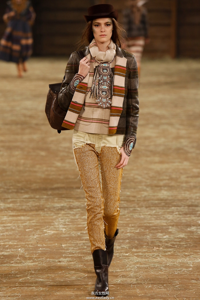 Chanel(香奈兒)2014早秋女裝流行服飾時(shí)尚大片