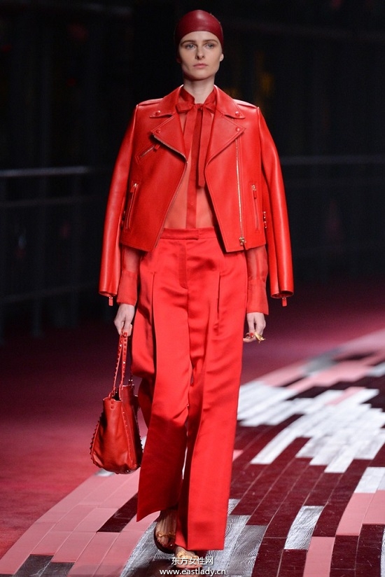 Valentino 2014女裝系列演繹紅色風(fēng)