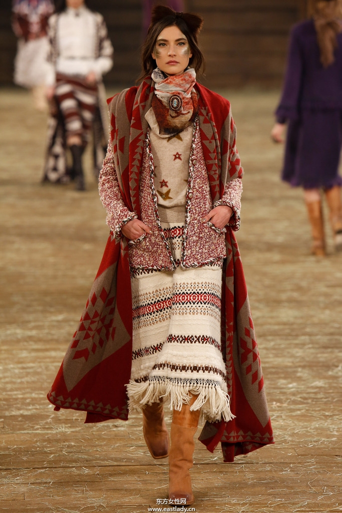 Chanel(香奈兒)2014早秋女裝流行服飾時(shí)尚大片