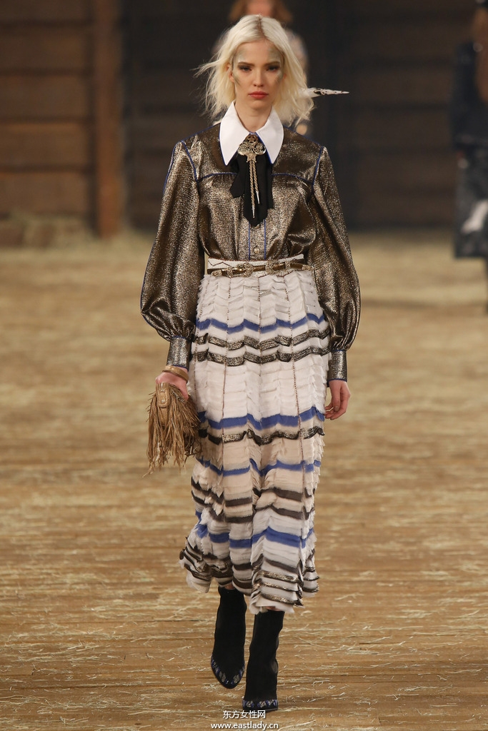 Chanel(香奈兒)2014早秋女裝流行服飾時(shí)尚大片