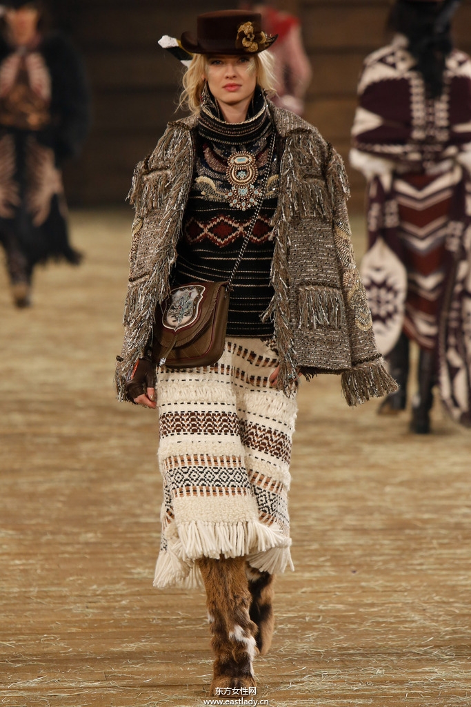 Chanel(香奈兒)2014早秋女裝流行服飾時尚大片