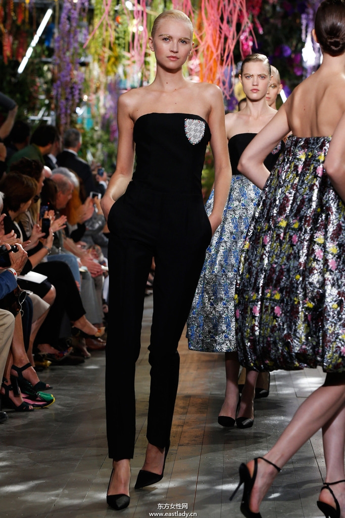 Christina Dior（克里斯汀·迪奧）2014春夏流行服飾時(shí)尚大片