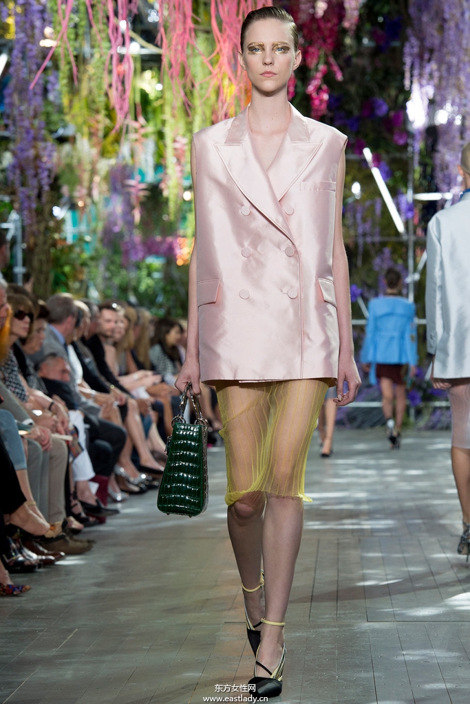 Christina Dior（克里斯汀·迪奧）2014春夏流行服飾時(shí)尚大片