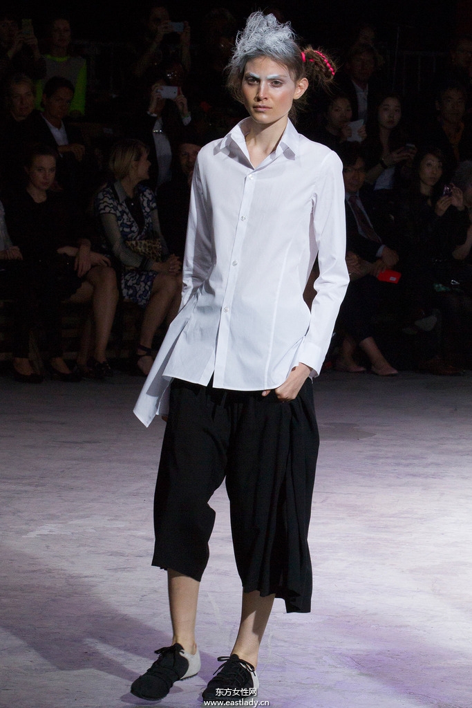 Yohji Yamamoto(山本耀司)2014春夏流行服飾時尚大片