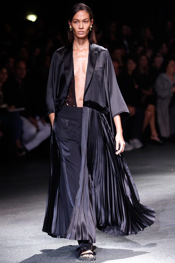 Givenchy（紀(jì)梵希）2014春夏流行服飾時(shí)尚大片
