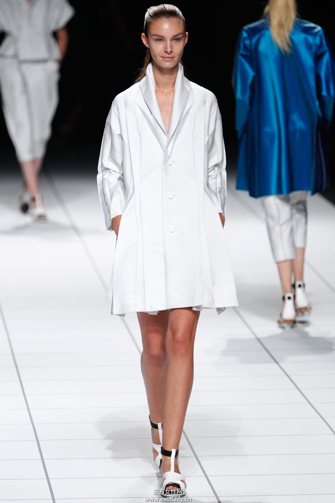 Issey Miyake(三宅一生)2014春夏流行服飾時尚大片