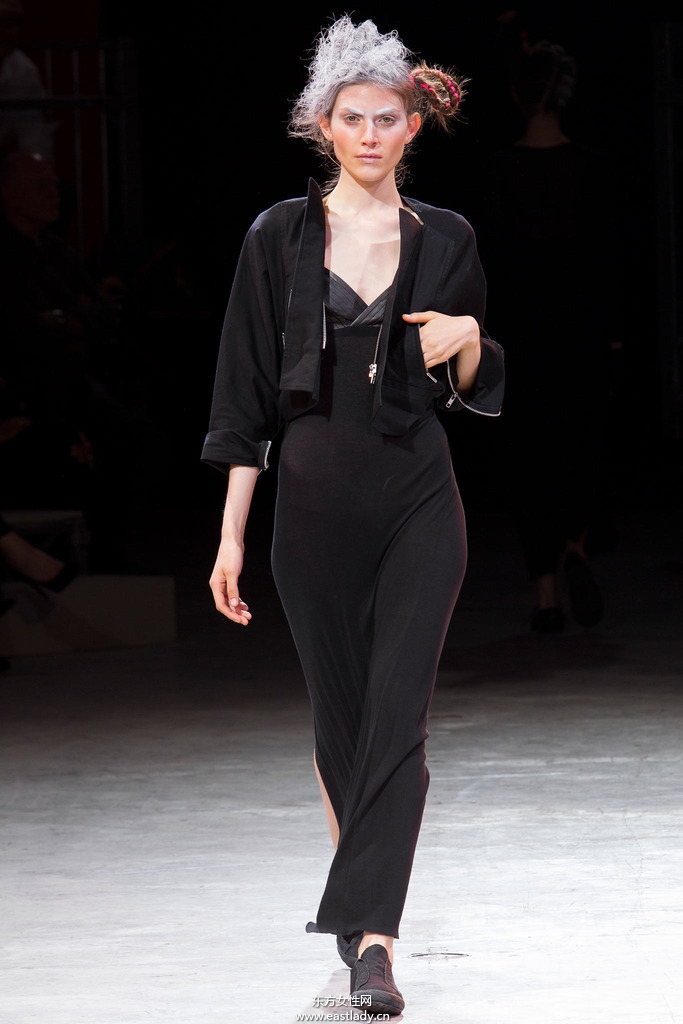 Yohji Yamamoto(山本耀司)2014春夏流行服飾時尚大片