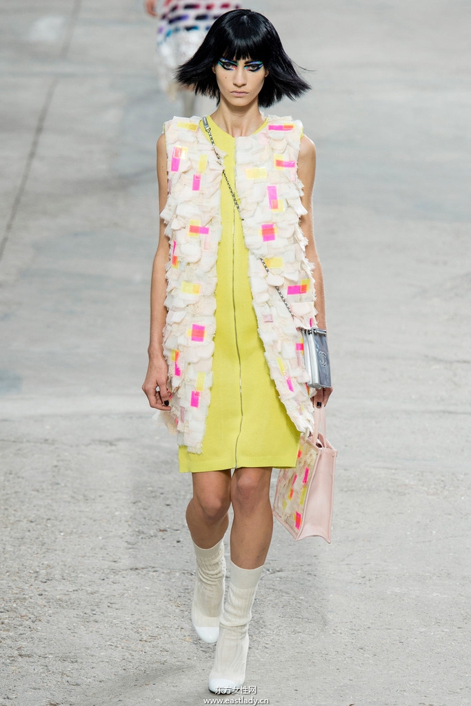 Chanel（香奈兒）巴黎2014春夏流行服飾時尚大片