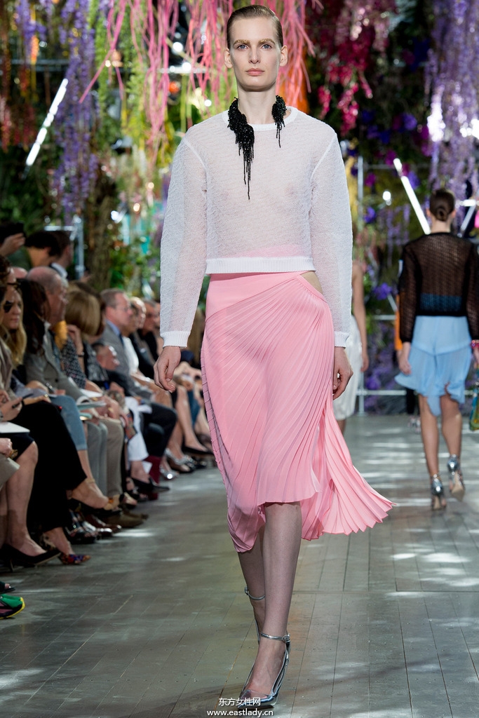 Christina Dior（克里斯汀·迪奧）2014春夏流行服飾時(shí)尚大片