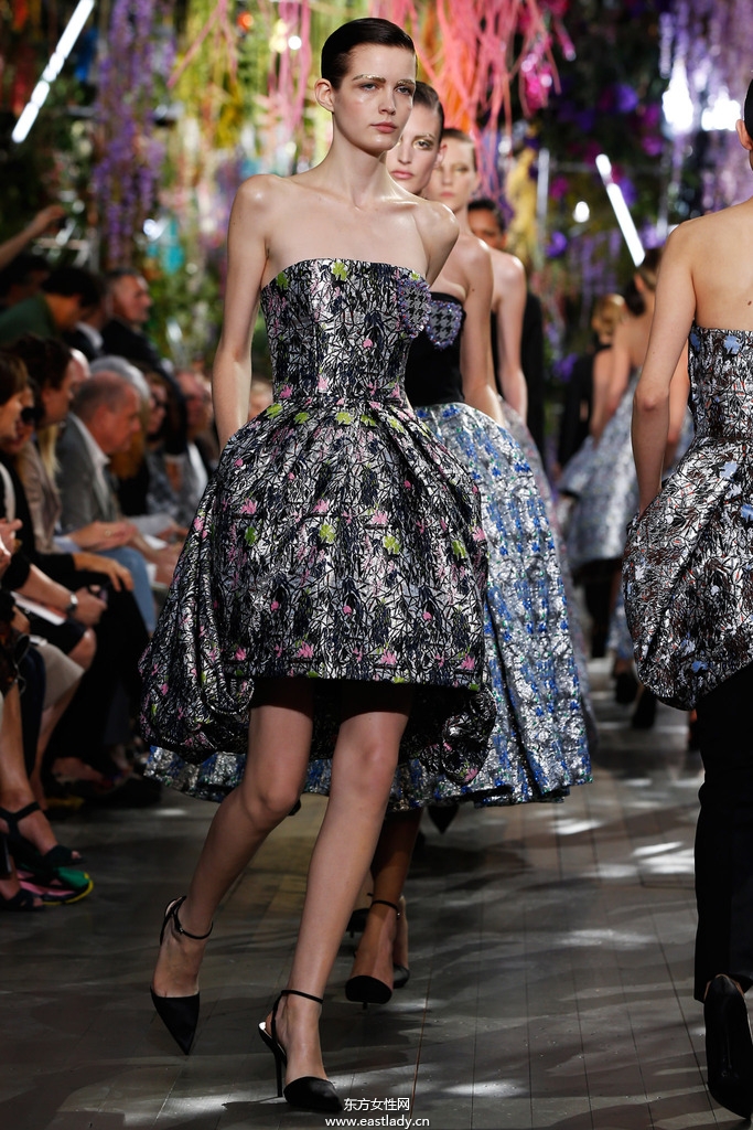 Christina Dior（克里斯汀·迪奧）2014春夏流行服飾時(shí)尚大片