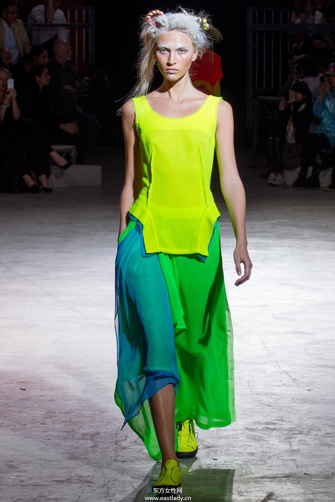 Yohji Yamamoto(山本耀司)2014春夏流行服飾時尚大片