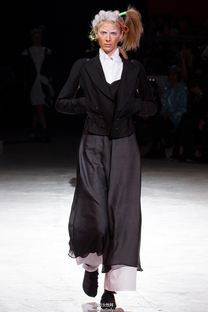 Yohji Yamamoto(山本耀司)2014春夏流行服飾時尚大片