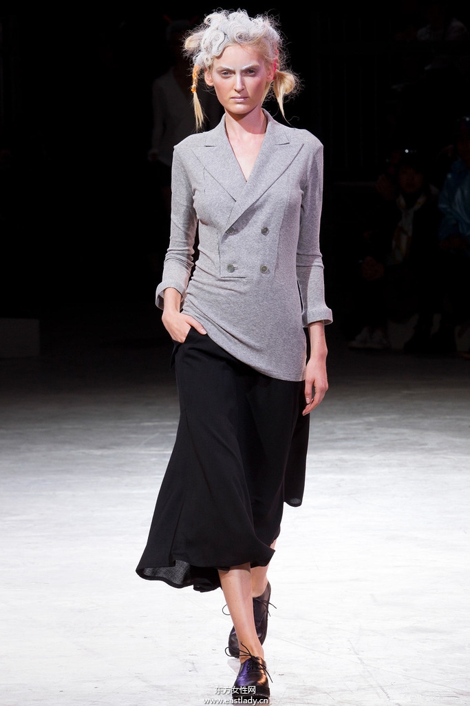 Yohji Yamamoto(山本耀司)2014春夏流行服飾時尚大片