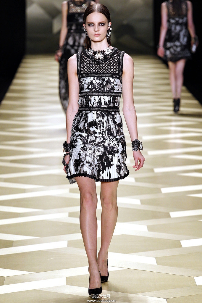 Roberto Cavalli 2013秋冬流行服飾時(shí)尚大片