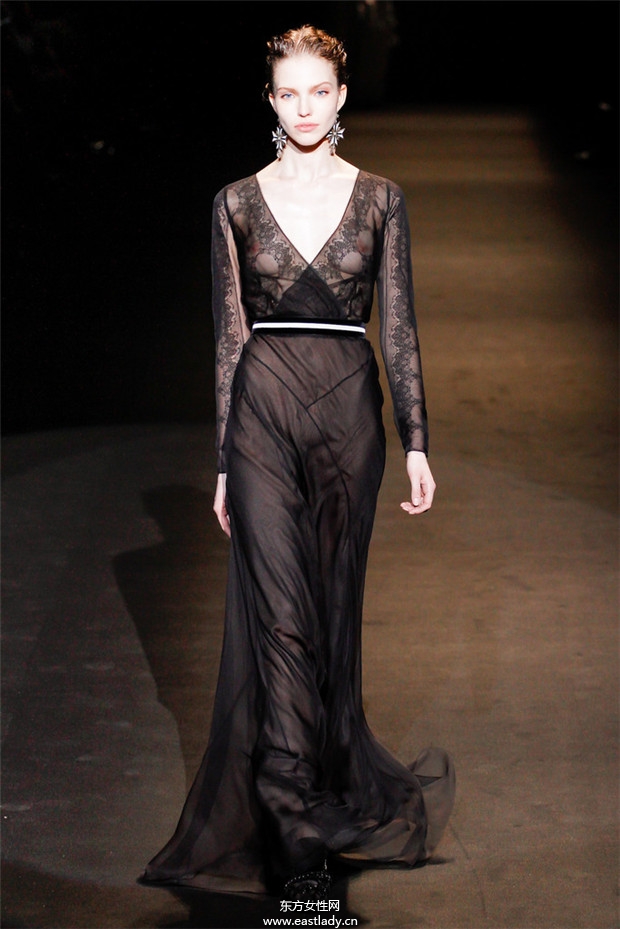 Alberta Ferretti 2013秋冬流行服飾時(shí)尚大片