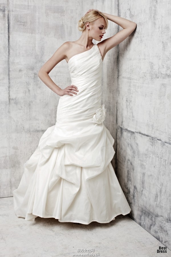 Benjamin Roberts 2013婚紗禮服系列