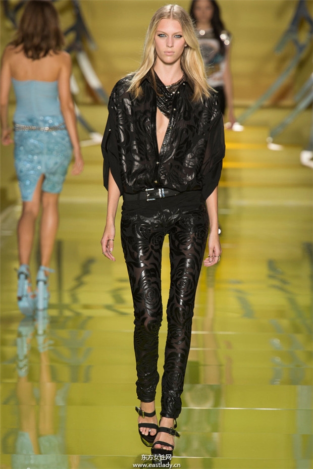 Versace（范思哲）2014春夏米蘭時(shí)裝周服裝秀