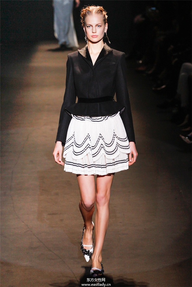 Alberta Ferretti 2013秋冬流行服飾時(shí)尚大片