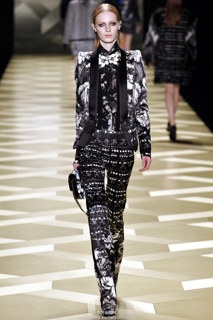 Roberto Cavalli 2013秋冬流行服飾時(shí)尚大片
