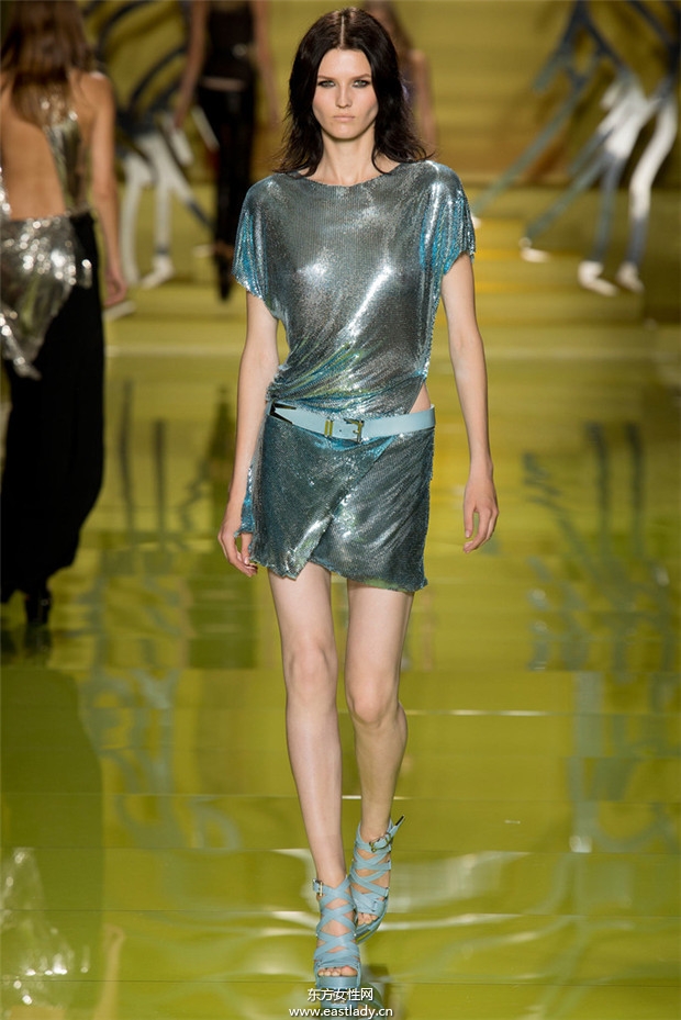 Versace（范思哲）2014春夏米蘭時(shí)裝周服裝秀