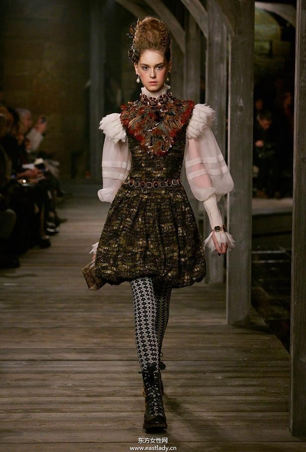 Chanel 2013早秋服裝高級(jí)定制新品發(fā)布