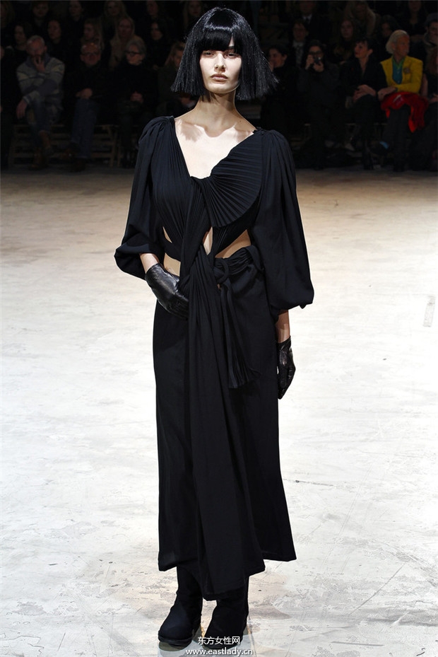 Yohji Yamamoto 2013秋冬流行服飾時(shí)尚大片