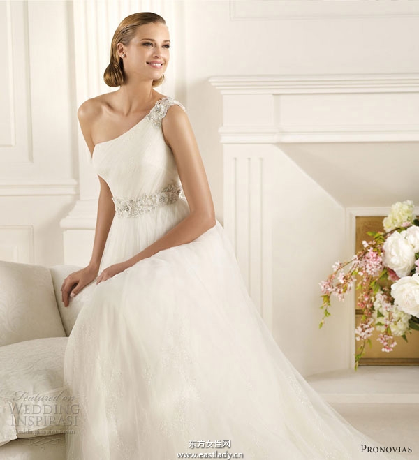 Pronovias 2013秋冬婚紗禮服系列欣賞