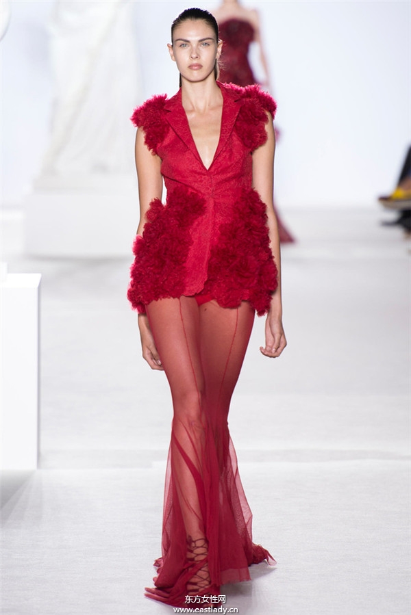 Giambattista Valli 2013秋冬服裝新品發(fā)布
