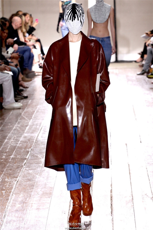 Maison Martin Margiela(馬丁·馬吉拉) 2013秋冬服裝新品發(fā)布