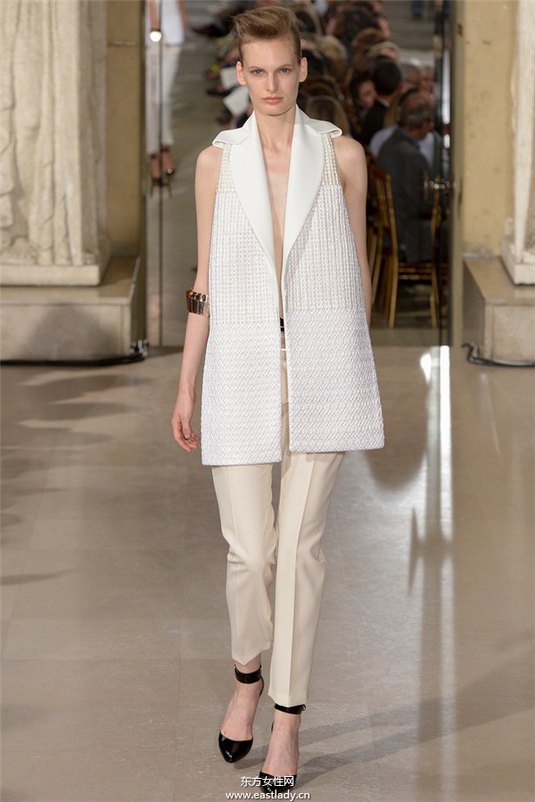 Bouchra Jarrar 2013秋冬服裝新品發(fā)布