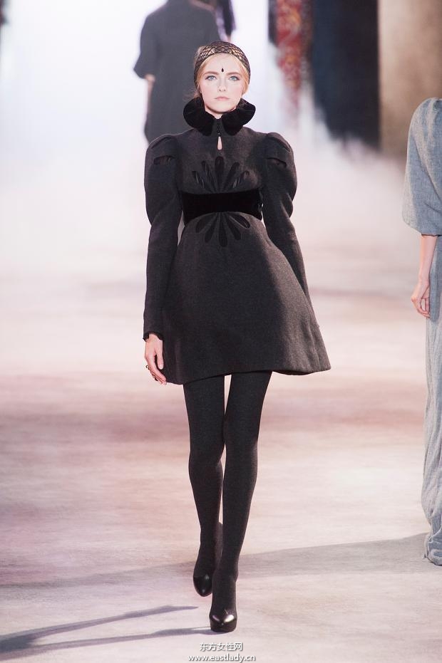 Ulyana Sergeenko 2013秋冬服裝新品發(fā)布(44圖)