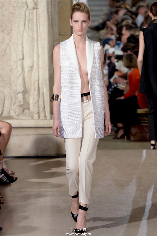 Bouchra Jarrar 2013秋冬服裝新品發(fā)布
