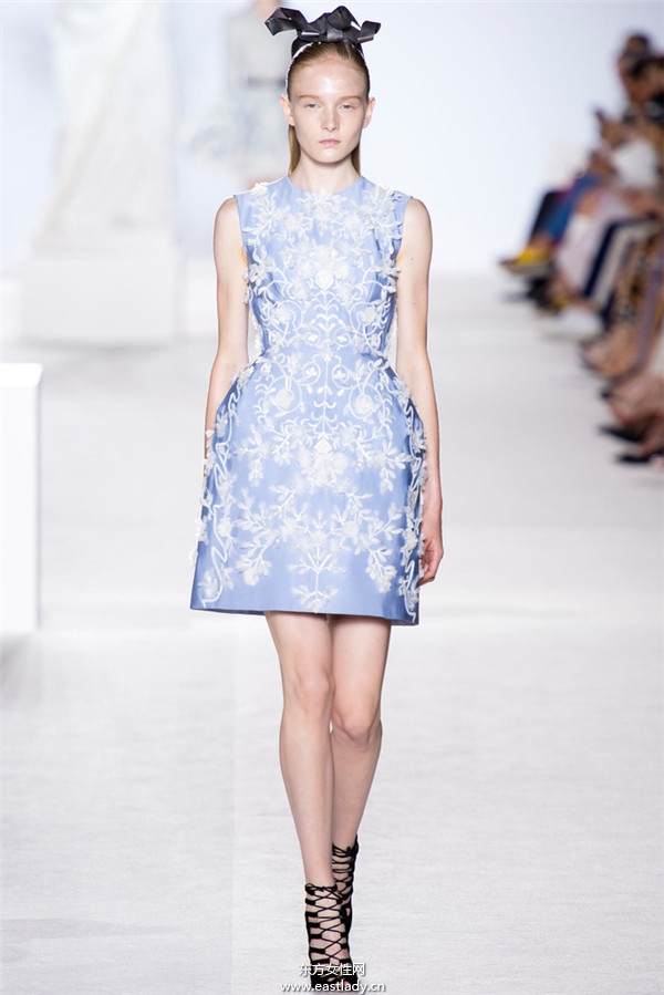 Giambattista Valli 2013秋冬服裝新品發(fā)布