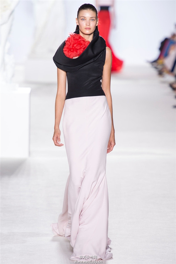 Giambattista Valli 2013秋冬服裝新品發(fā)布