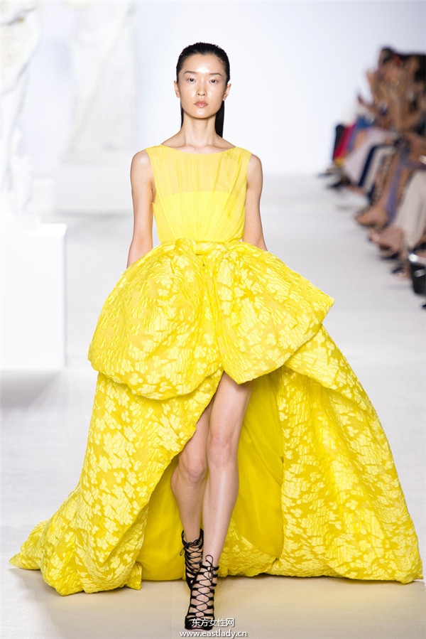 Giambattista Valli 2013秋冬服裝新品發(fā)布