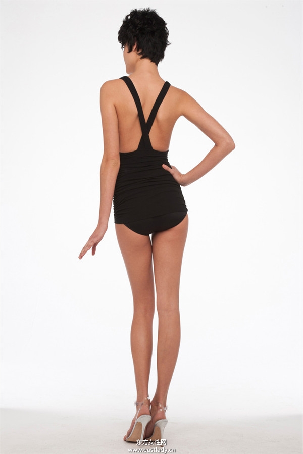 Norma Kamali(諾瑪·卡瑪麗) 2014服裝度假系列鑒賞