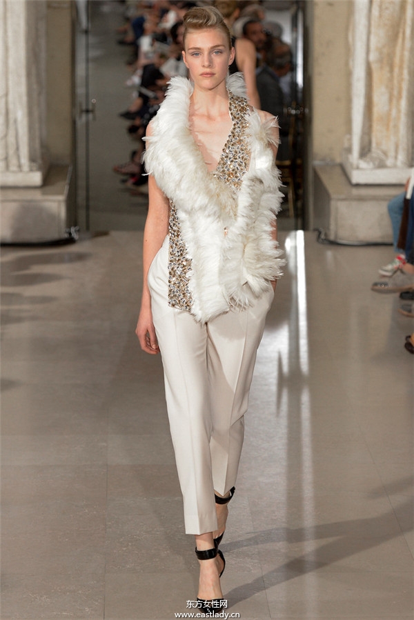 Bouchra Jarrar 2013秋冬服裝新品發(fā)布