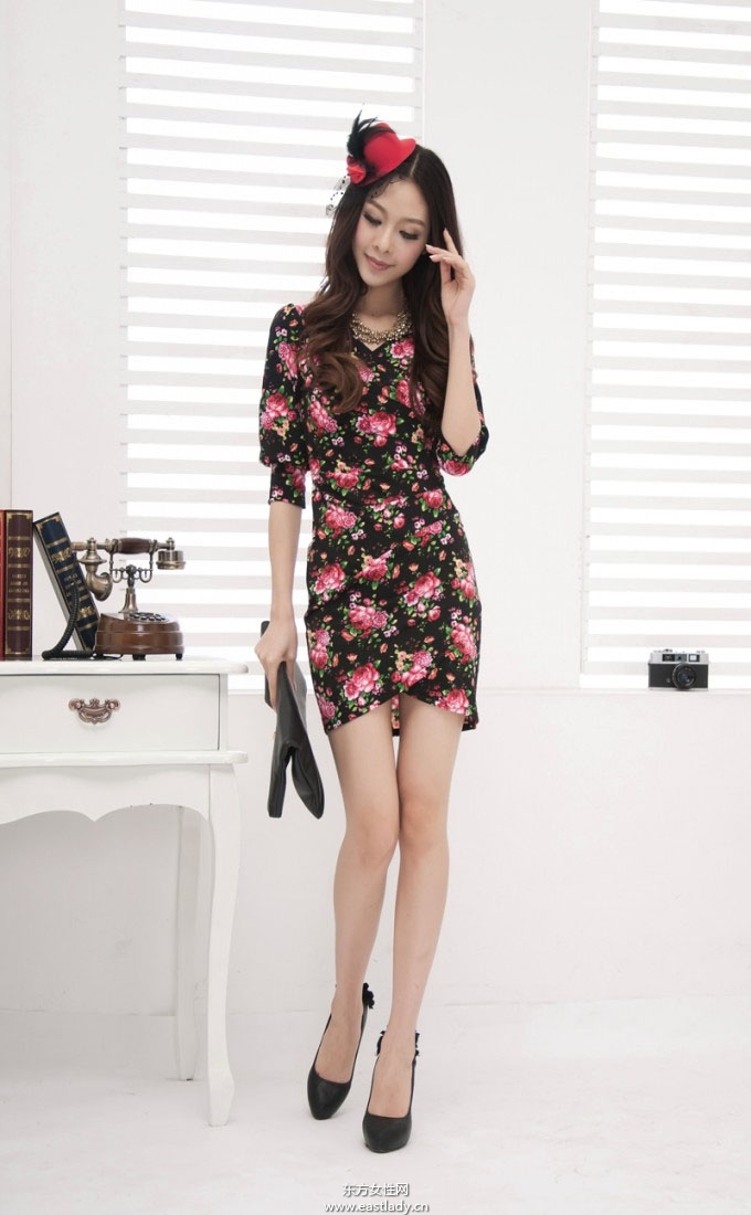 早春包臀碎花連衣裙視覺高雅氣息無人能擋