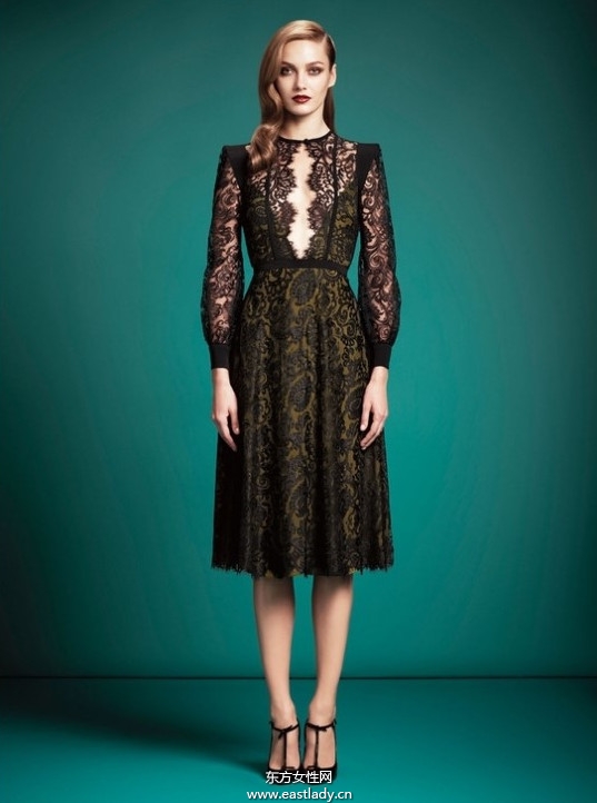 若隱若現(xiàn)透視裝瞬間秒殺全場